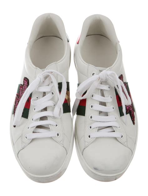 Gucci sneakers embroidered